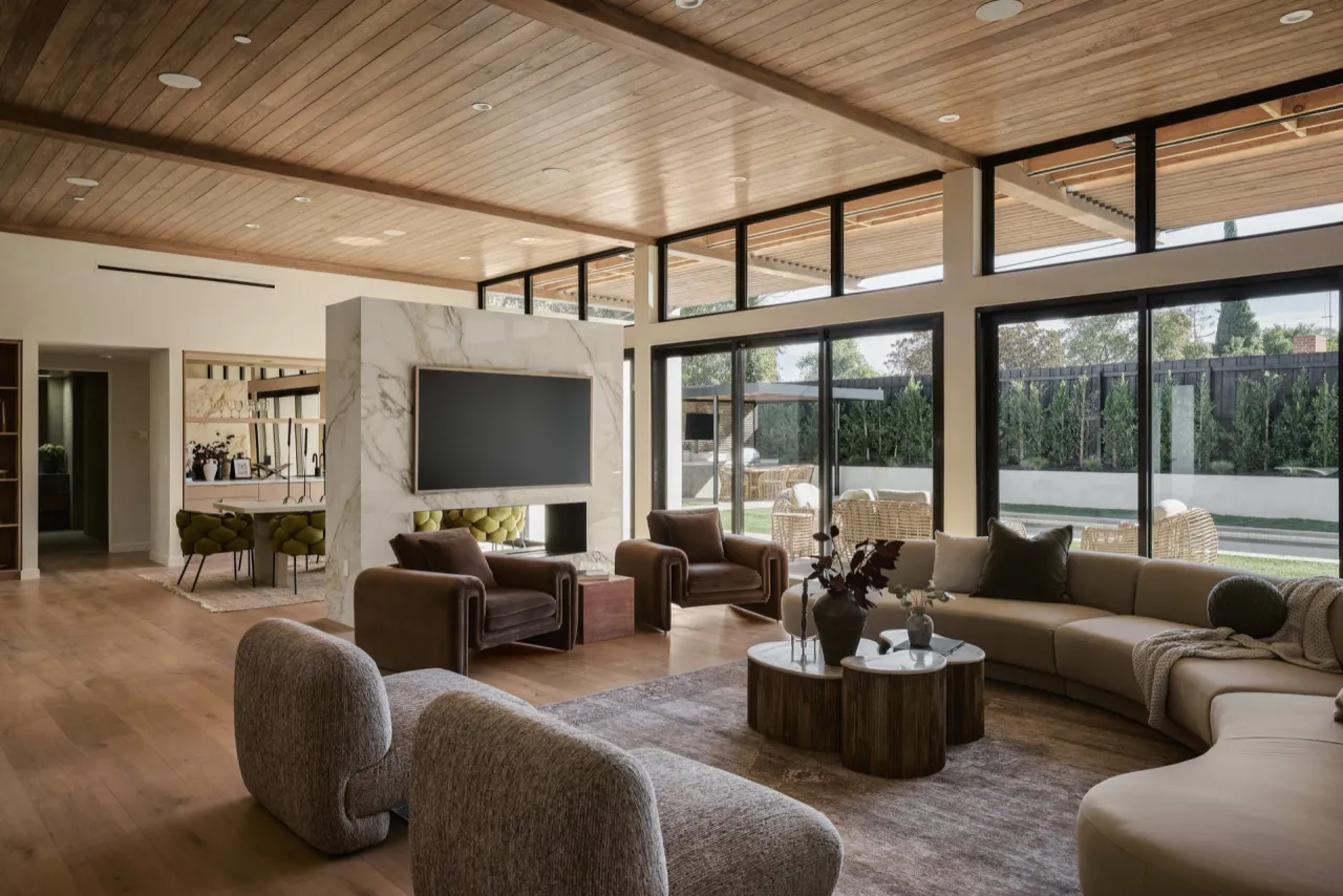 Architectural detail at the Woodland Hills residence