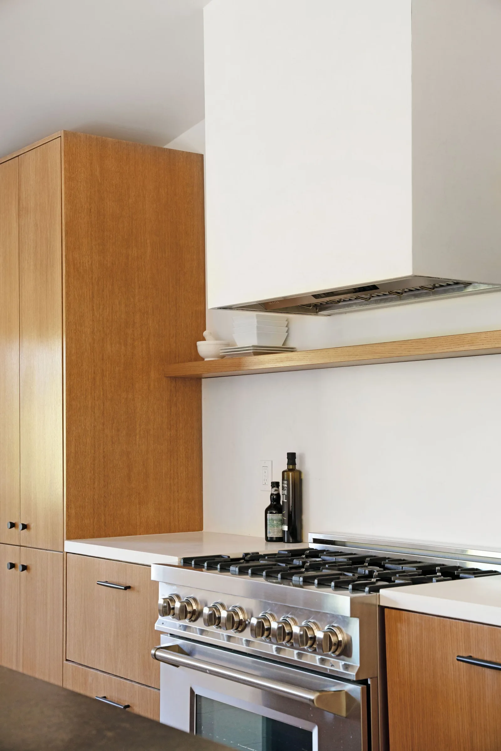 Stone & Quartz Kitchen in Marina Del Rey